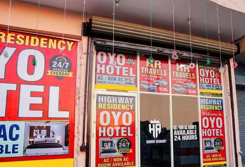 Hotelli Oyo Flagship Highway Residency