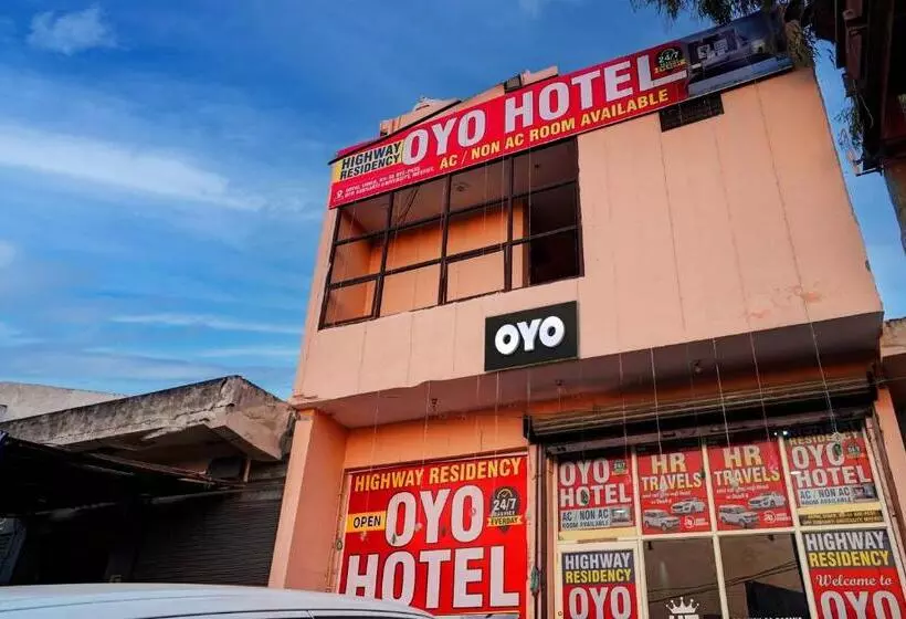 Hotelli Oyo Flagship Highway Residency
