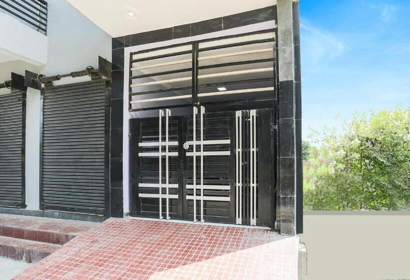 Hotel Oyo Flagship R.v Palace