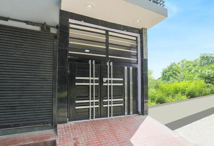 Hotel Oyo Flagship R.v Palace