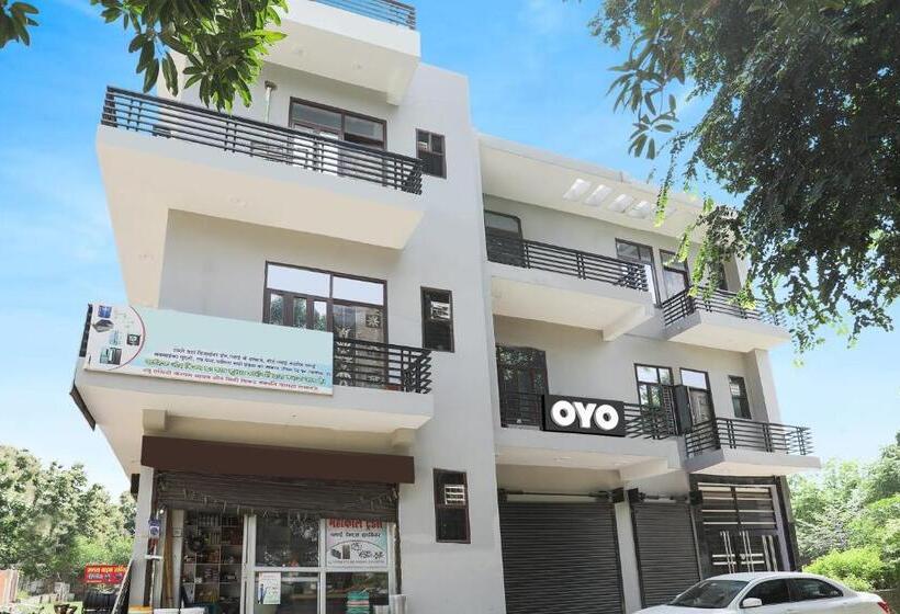 Hotel Oyo Flagship R.v Palace