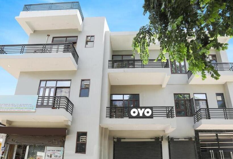 Hotel Oyo Flagship R.v Palace