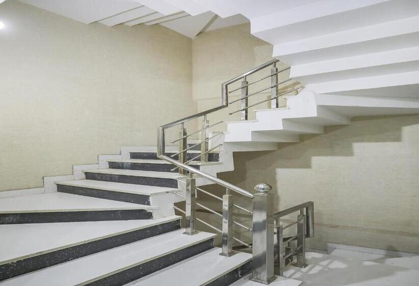 Hotel Oyo Flagship R.v Palace