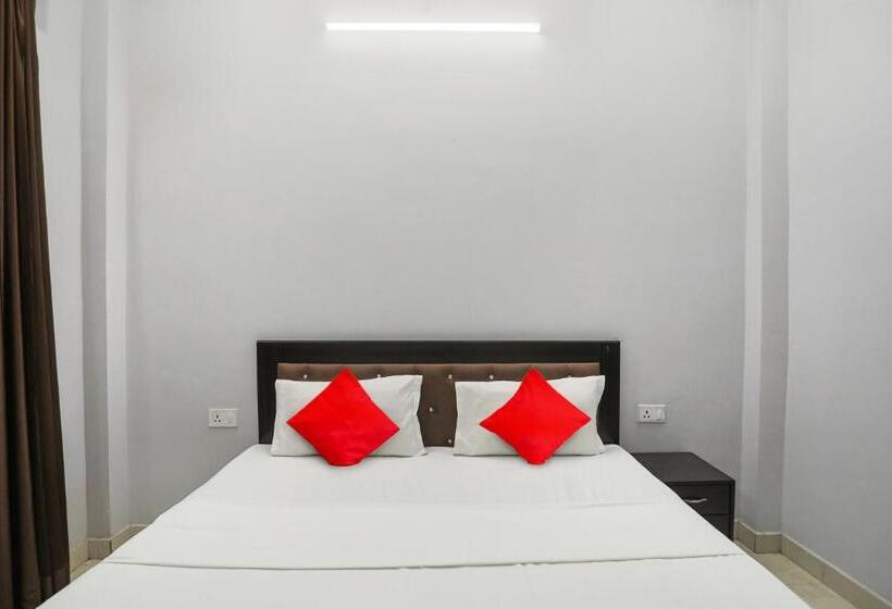 Hotel Oyo Flagship R.v Palace