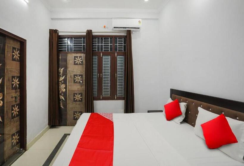 Hotel Oyo Flagship R.v Palace