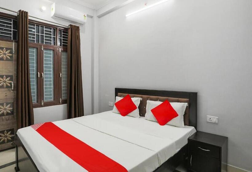 Hotel Oyo Flagship R.v Palace