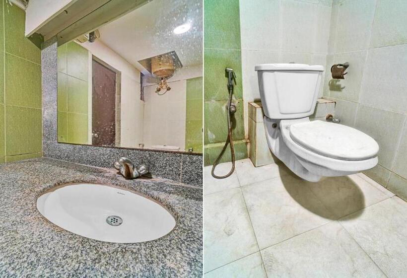 호텔 Oyo Flagship White Cloud