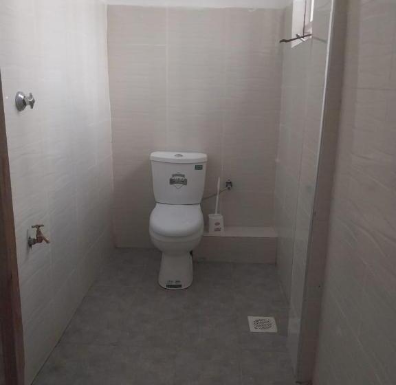 هتل White House Resort