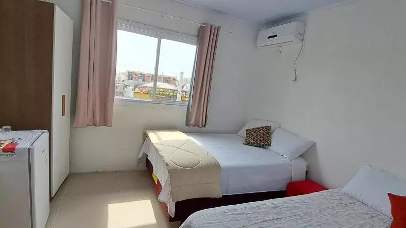 Majatalo Camelo Locação De Suítes Individuais Pousada Com Cozinha E Sala Compartilhada