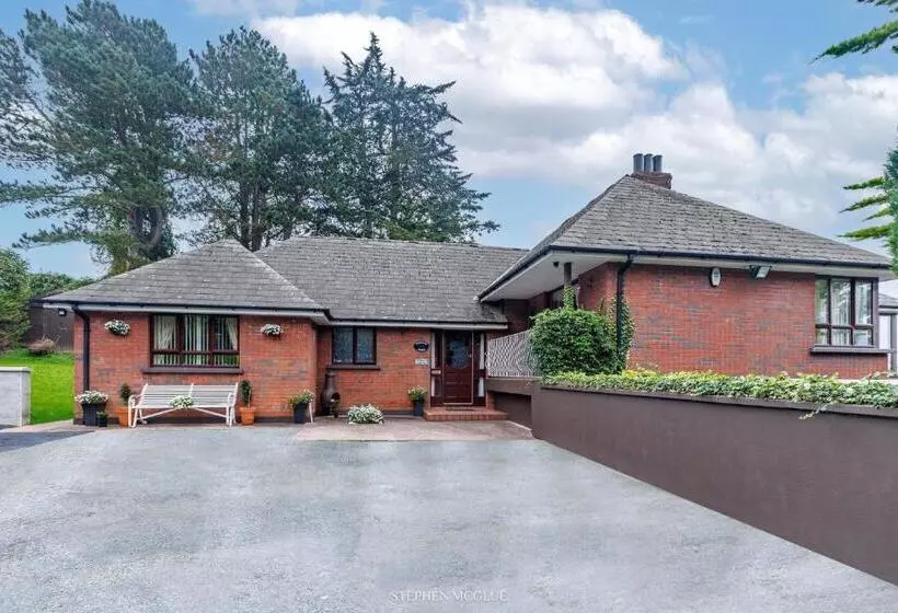 ペンション Dunleath House