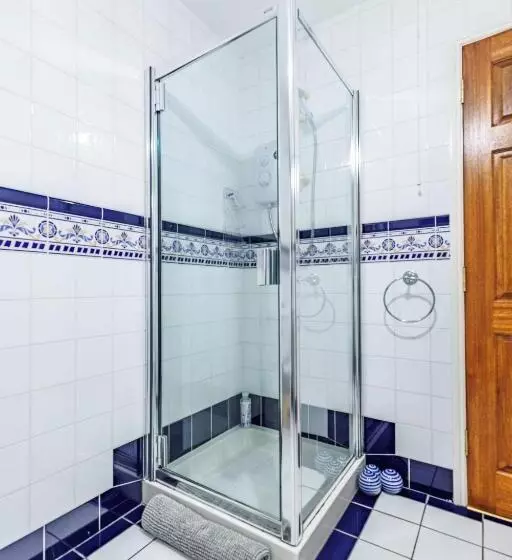 ペンション Dunleath House