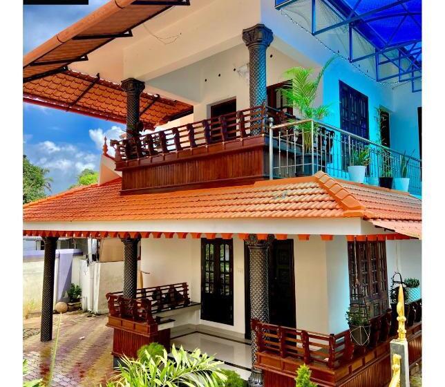 פנסיון Mango Land