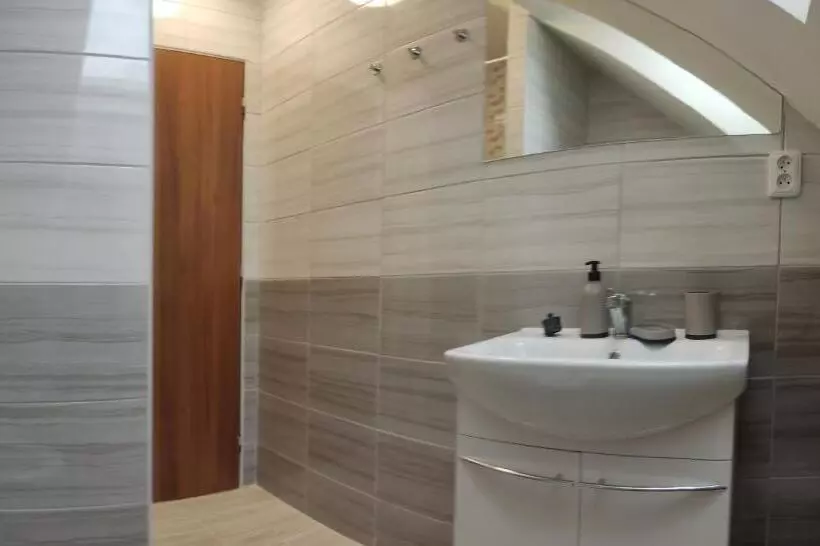 Majatalo Penzion Bystřička