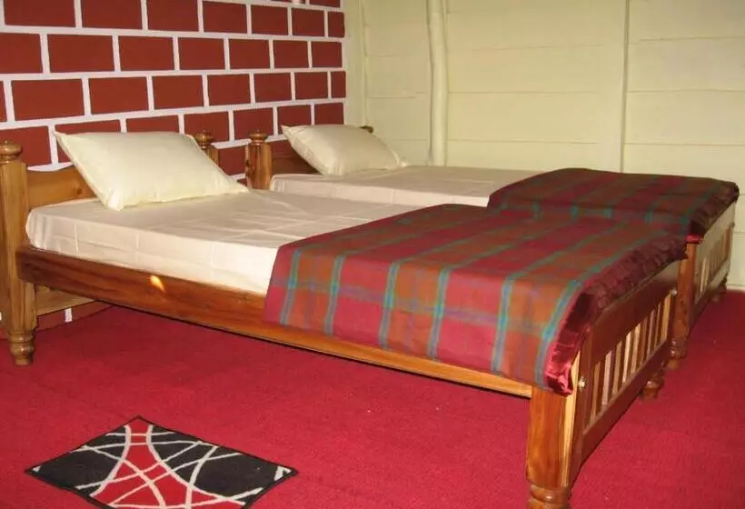 ペンション Riverside Wooden Cottages In Coorg