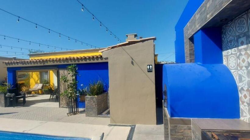 פנסיון The Hideaway Condo Full Place