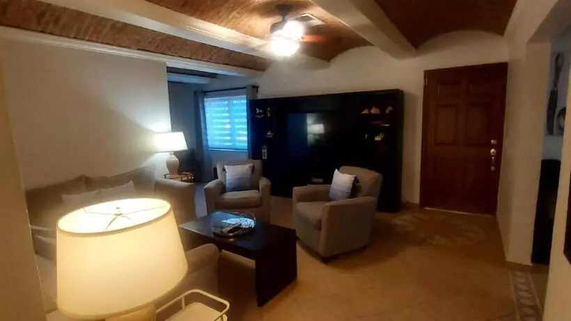 ペンション The Hideaway Condo Full Place