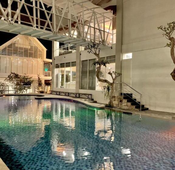 Sinergi Hotel & Villa