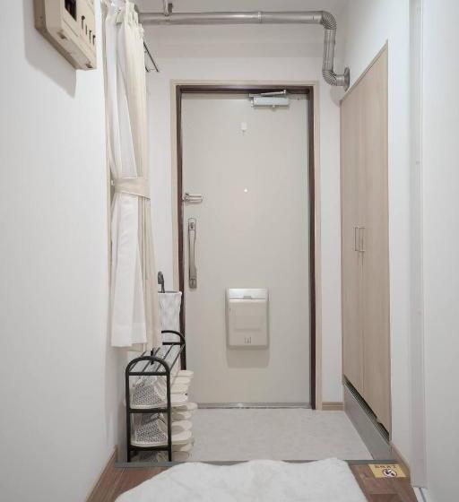 渋谷中心！駅まで4分！ 最大7人可！無料モバイルwifi！おしゃれなオープンバルコニー