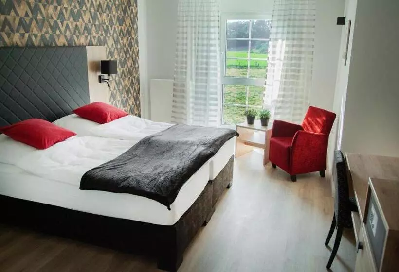 Aamiaismajoitus (B&B) Landgasthof Obersteberg