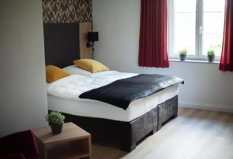 Aamiaismajoitus (B&B) Landgasthof Obersteberg