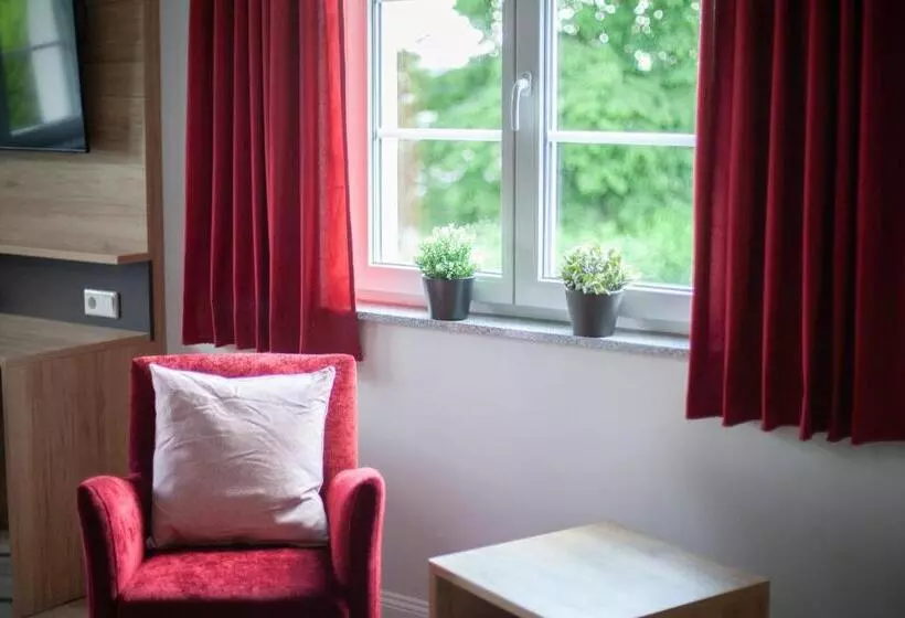 Aamiaismajoitus (B&B) Landgasthof Obersteberg