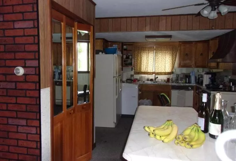 تختخواب و صبحانه Nice Short Stay Massena
