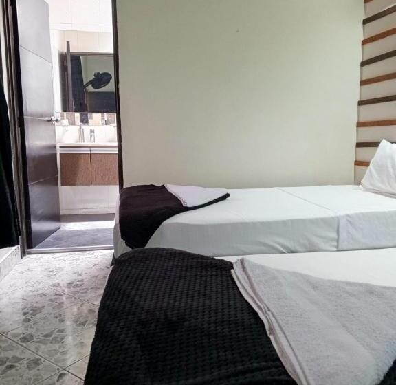 هتل Esencia Marin