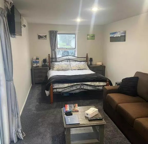 ホテル Mt Hercules Farm B&b