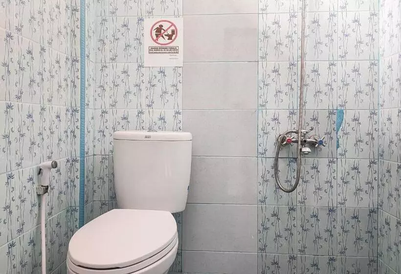 ホテル Reddoorz Plus Syariah Near Simpang Rimbo Jambi