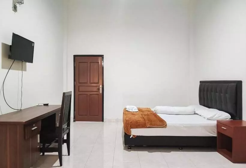 ホテル Reddoorz Plus Syariah Near Simpang Rimbo Jambi