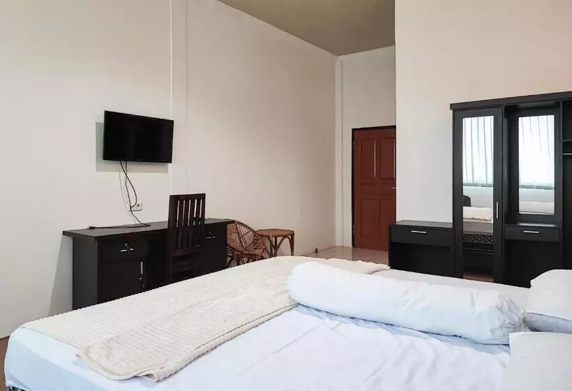 ホテル Reddoorz Plus Syariah Near Simpang Rimbo Jambi