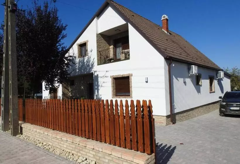 Kukorica Csárda Apartman 2