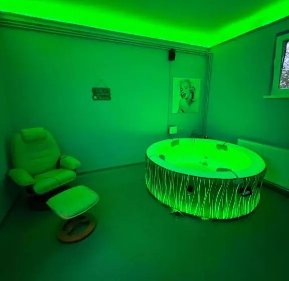 ペンション Antal Guesthouse