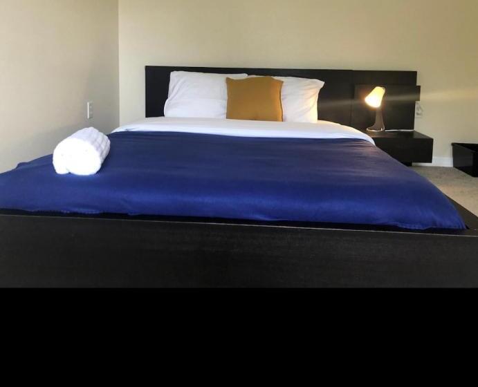 پانسیون Avalon Stay 7 Nights Minimum Booking