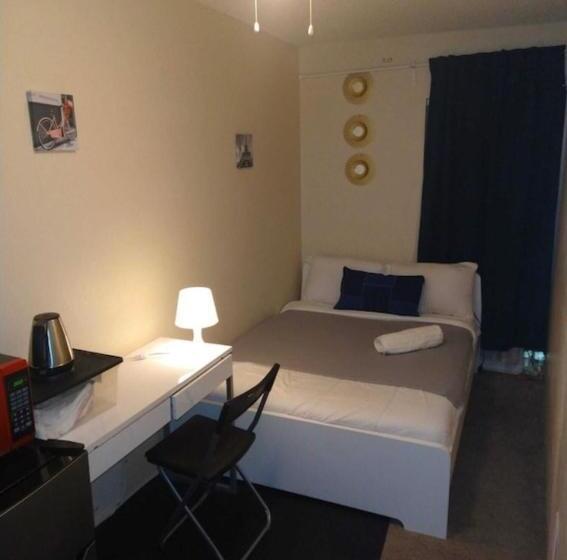 پانسیون Avalon Stay 7 Nights Minimum Booking