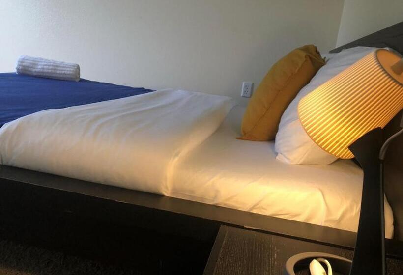 پانسیون Avalon Stay 7 Nights Minimum Booking