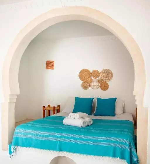 Majatalo Dar Shams