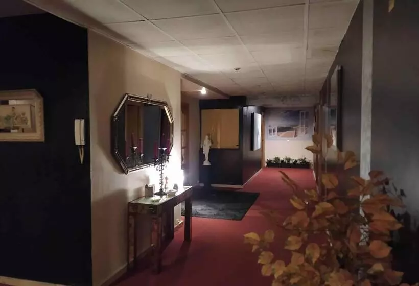 پانسیون Hostal Happystay