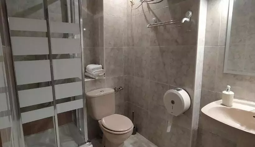 پانسیون Hostal Happystay