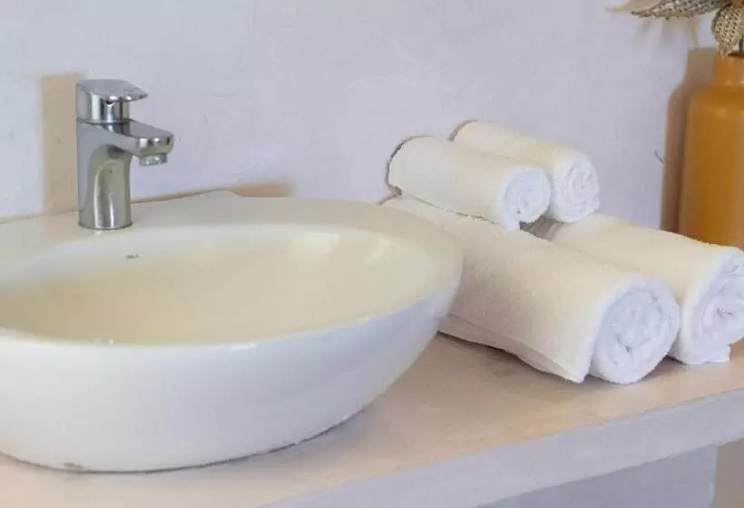 Majatalo Maravista Suítes   Cond. A Beira Mar São Miguel Do Gostoso