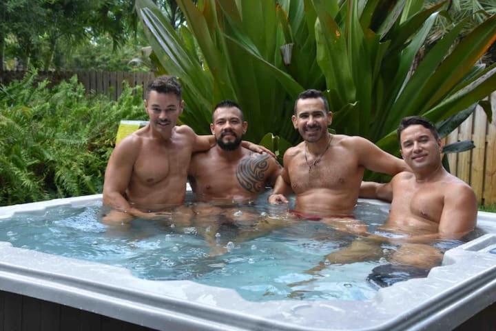 پانسیون Sexyvibe2/private Room/out Shower/pool/clothin Opt