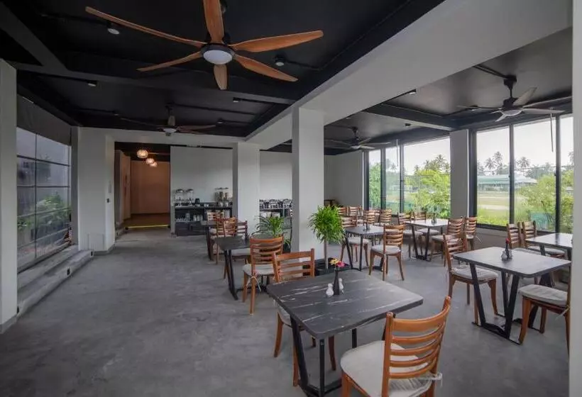 پانسیون Whaleshark Beach