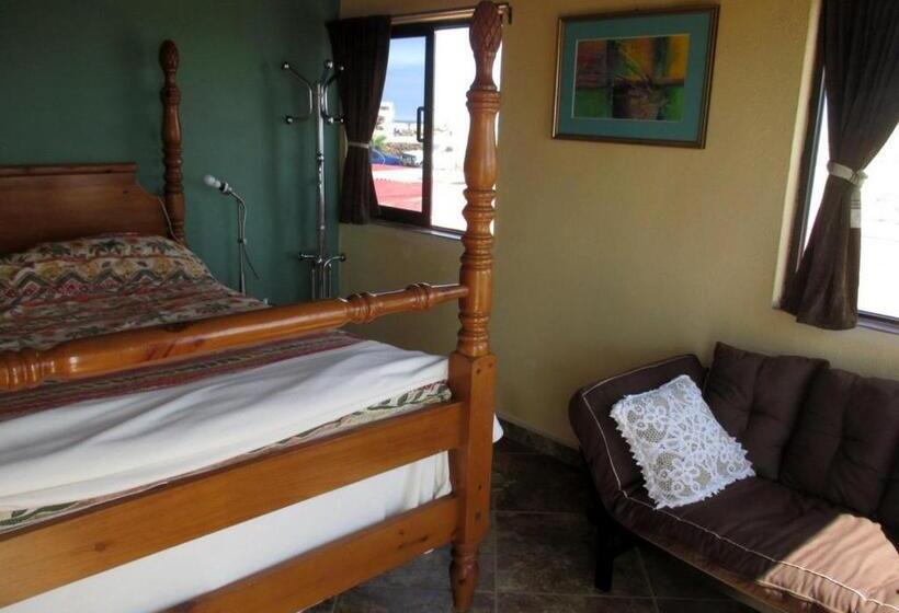 ユースホステル La Bufadora Inn