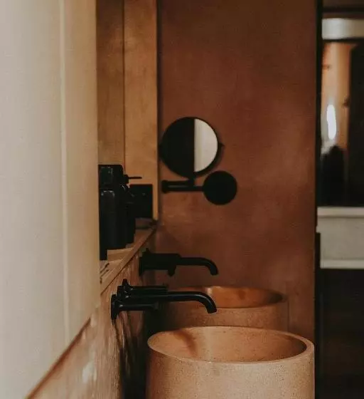 Hotelli Mira Earth Studios