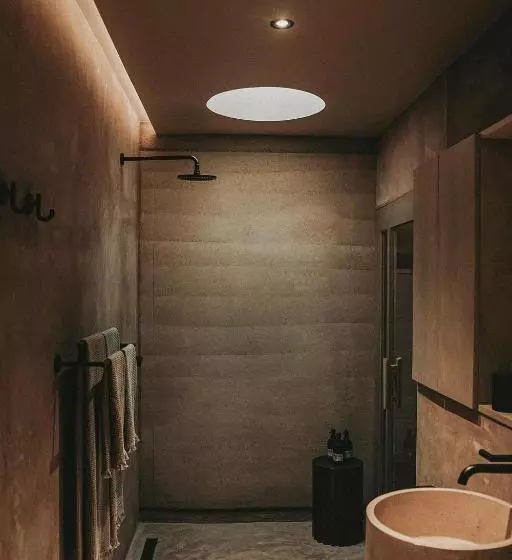 Hotelli Mira Earth Studios