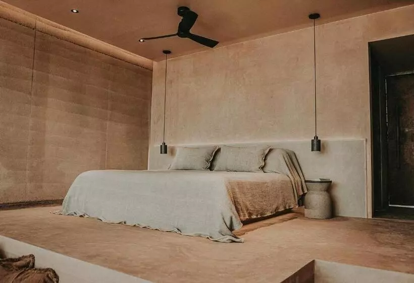 Hotelli Mira Earth Studios