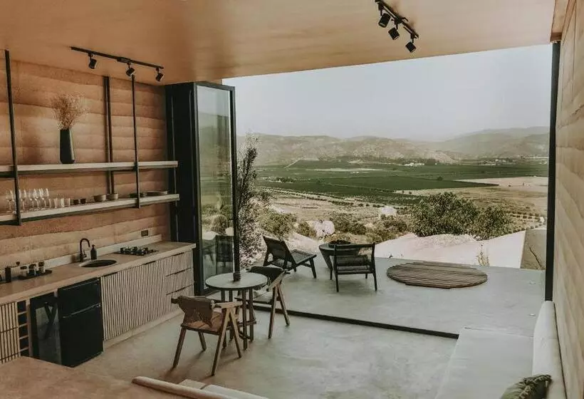 Hotelli Mira Earth Studios