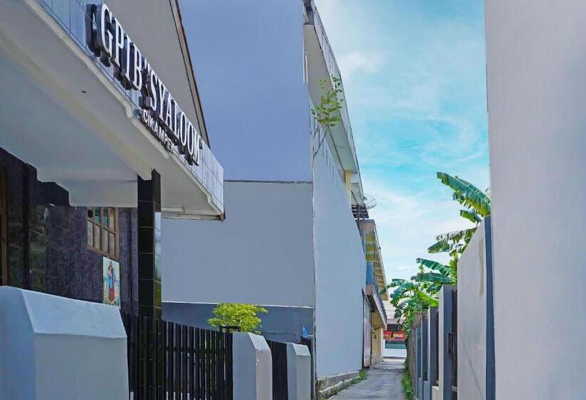 Hotel Oyo 92704 Pondok Bunga Lily