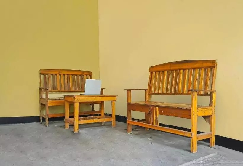ホテル Oyo 92704 Pondok Bunga Lily