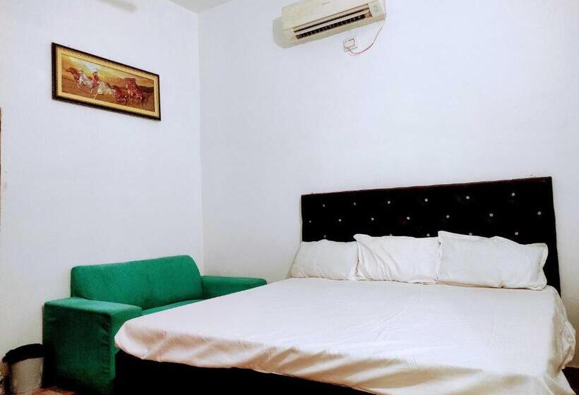 בית מלון כפרי Oyo Mahira